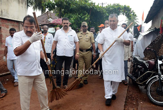 Union Minister Chaudhury 1